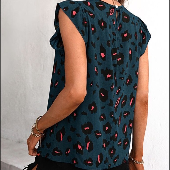 Leopard Print Ruffle Sleeve Top Blouse - Picture 2 of 7